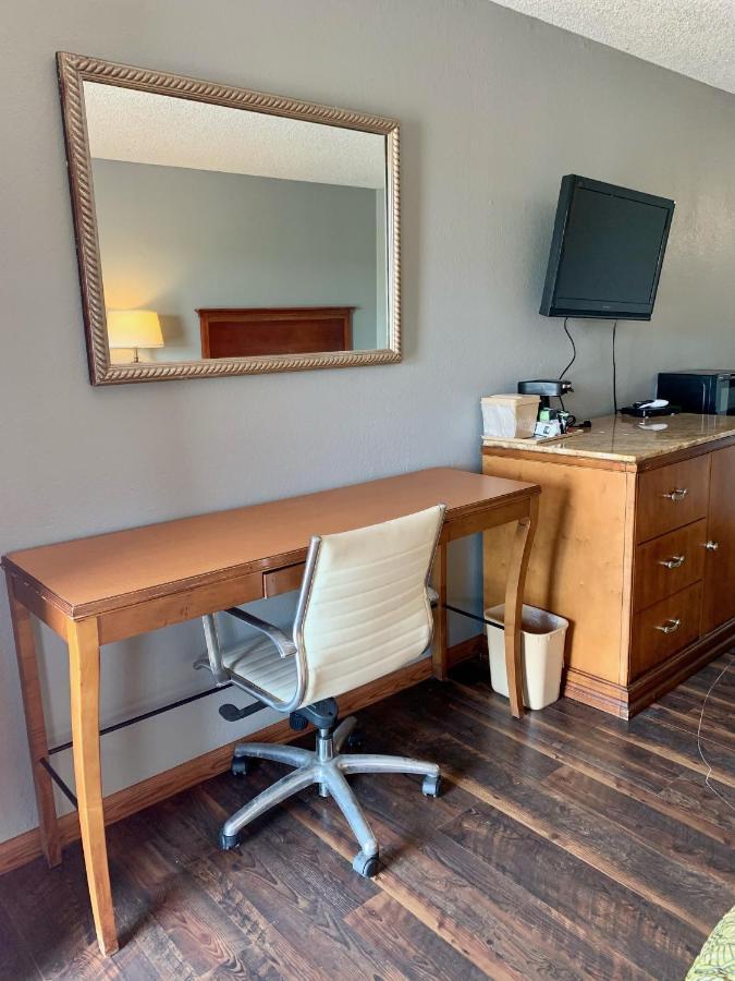 Hiway Inn Express Elk City Luaran gambar